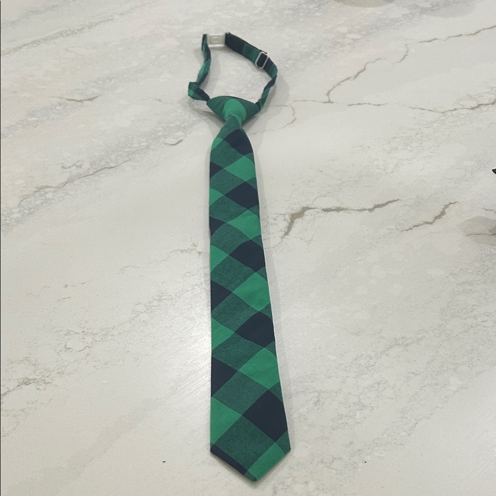 Kids Checkered Green and Black Tie